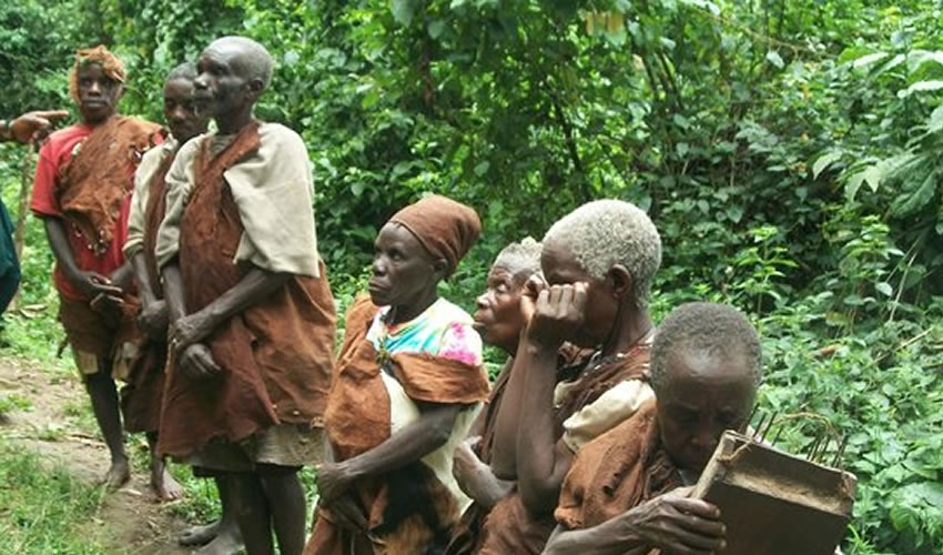 Visiting The Batwa In Uganda