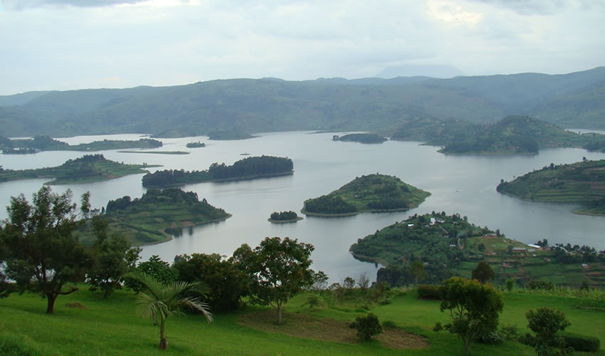 Discover The Beauty Of Lake Bunyonyi