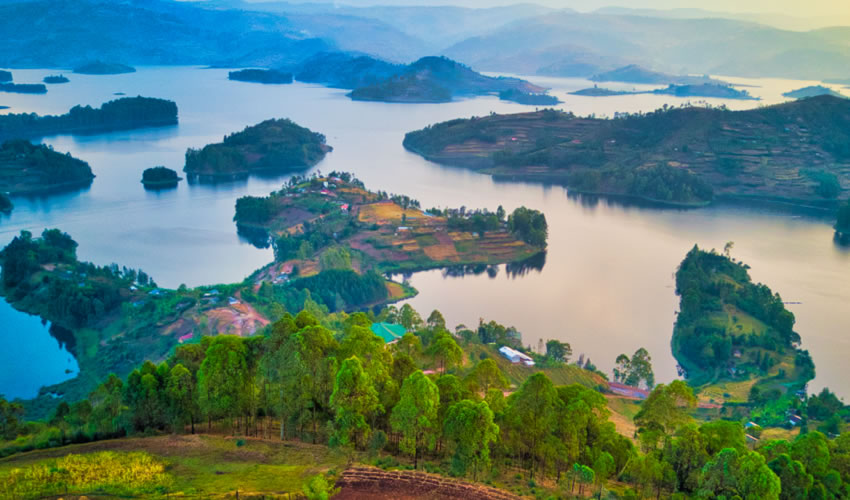 Lake Bunyonyi Uganda Safari